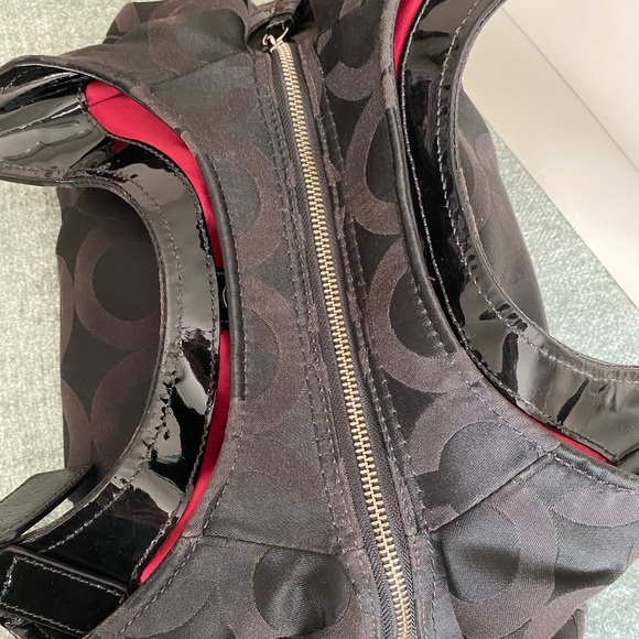 Coach Madison Op Art Maggie Purse - Picture 3 of 8